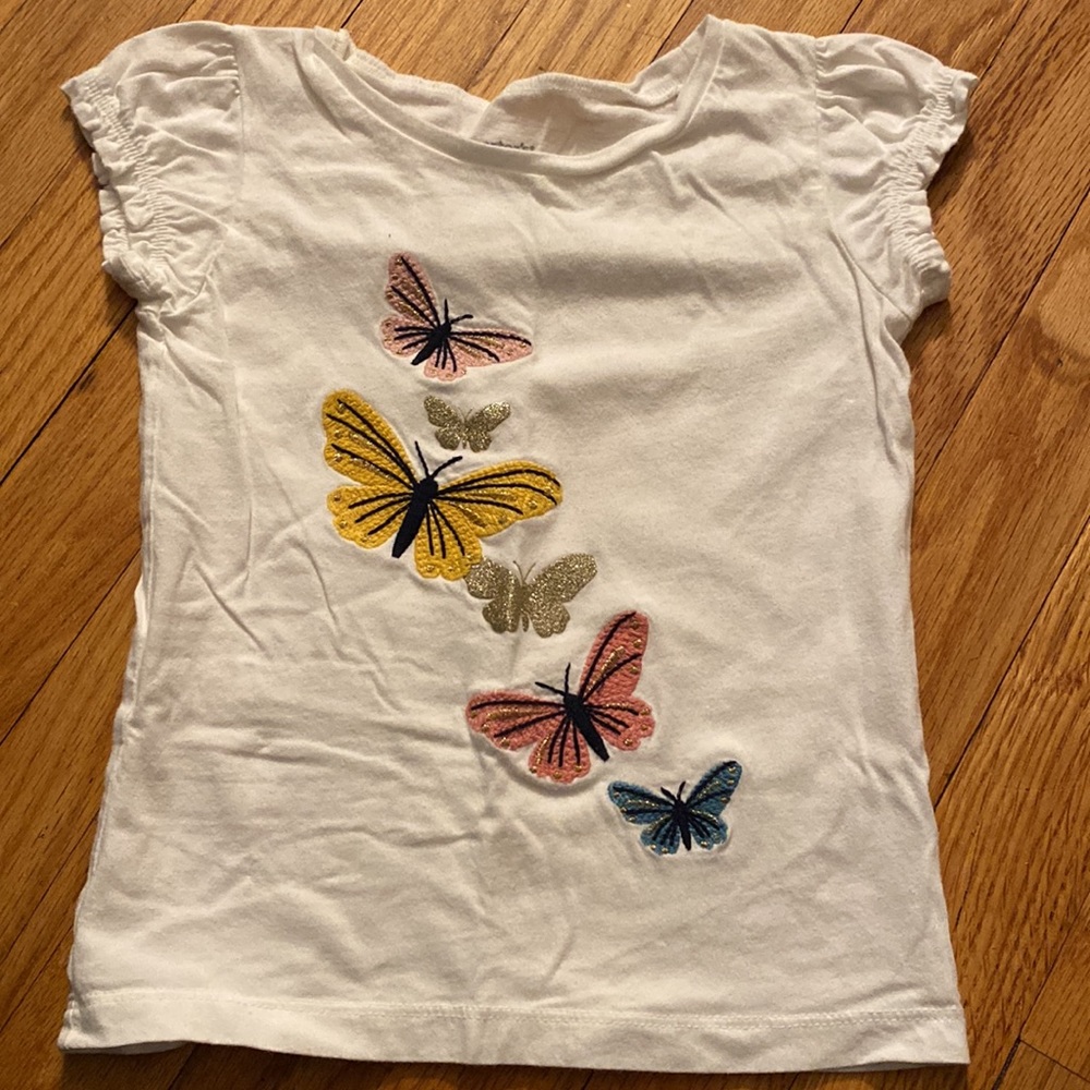 Carters 5T Bundle - Picture 6 of 8